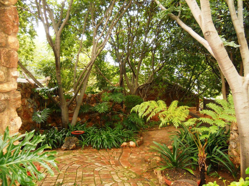 Centurion Guest House&Lodge Extérieur photo