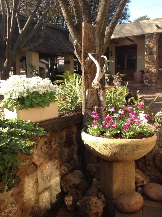 Centurion Guest House&Lodge Extérieur photo