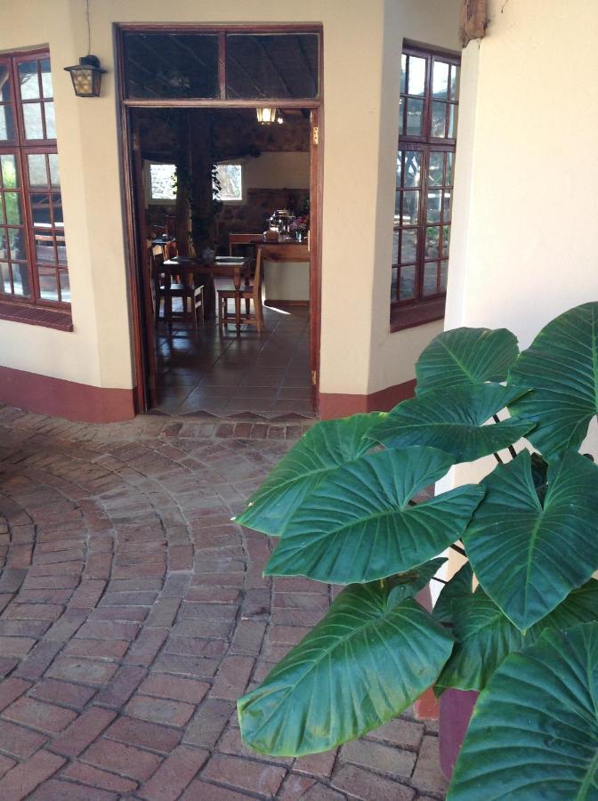 Centurion Guest House&Lodge Extérieur photo